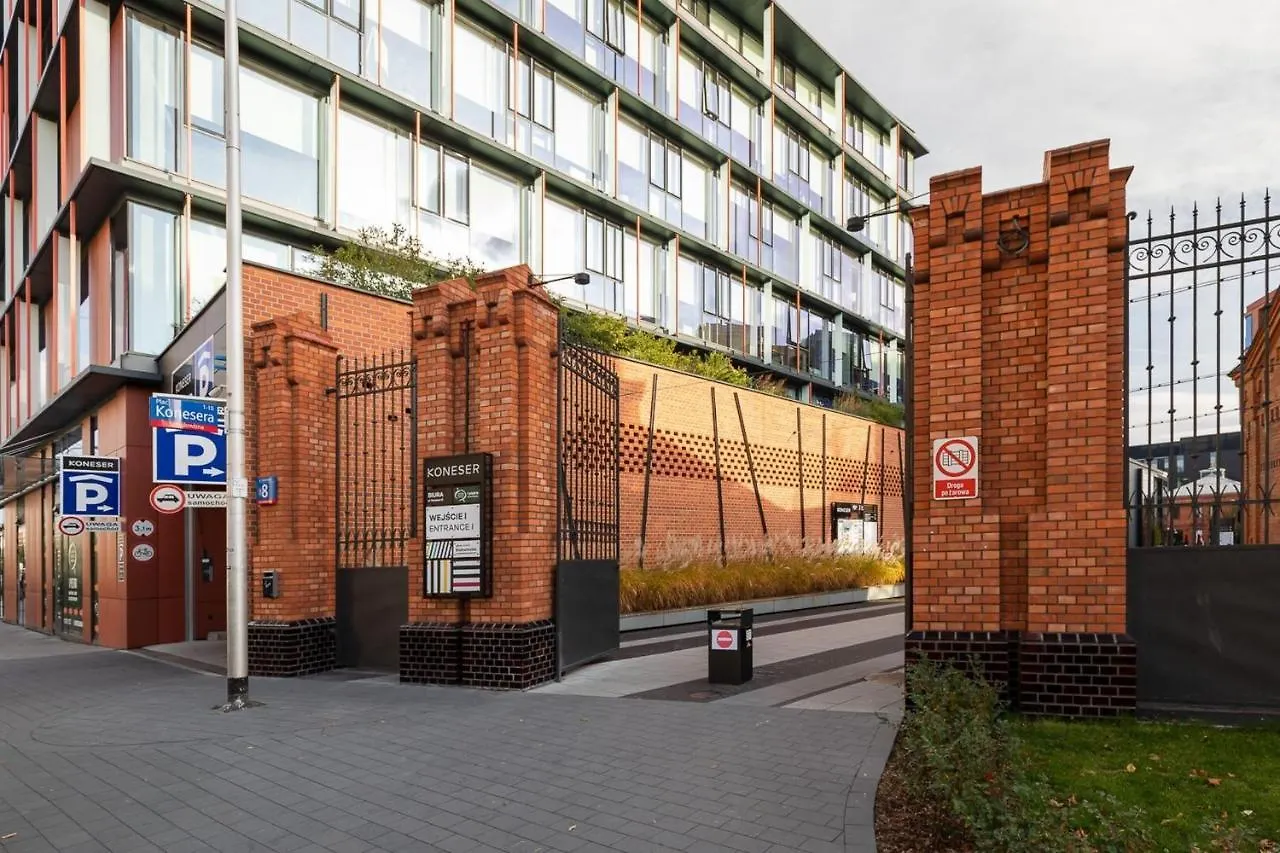Rent Like Home - Plac Konesera 6 Warsaw 0*,  Poland